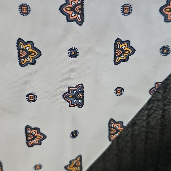 RVCA Violet Bikini Set. Small Top (Removed Tag) Large Bottom NWT - Picture 6 of 7